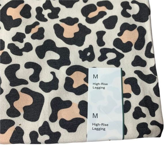 Wild Fable High Waisted Cheetah Print Leggings Sz Medium Buy 4 Items Get 25% Off - Picture 7 of 10